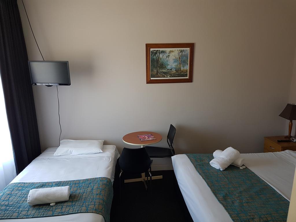 Gateshead Tavern & Motel Mount Hutton Ngoại thất bức ảnh