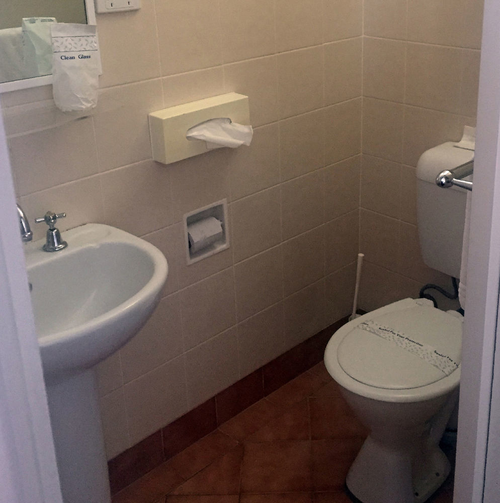 Gateshead Tavern & Motel Mount Hutton Ngoại thất bức ảnh