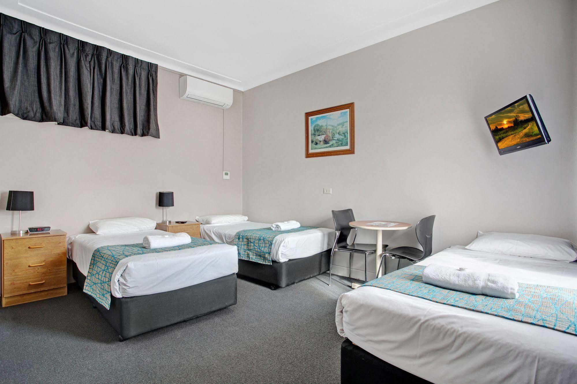 Gateshead Tavern & Motel Mount Hutton Ngoại thất bức ảnh