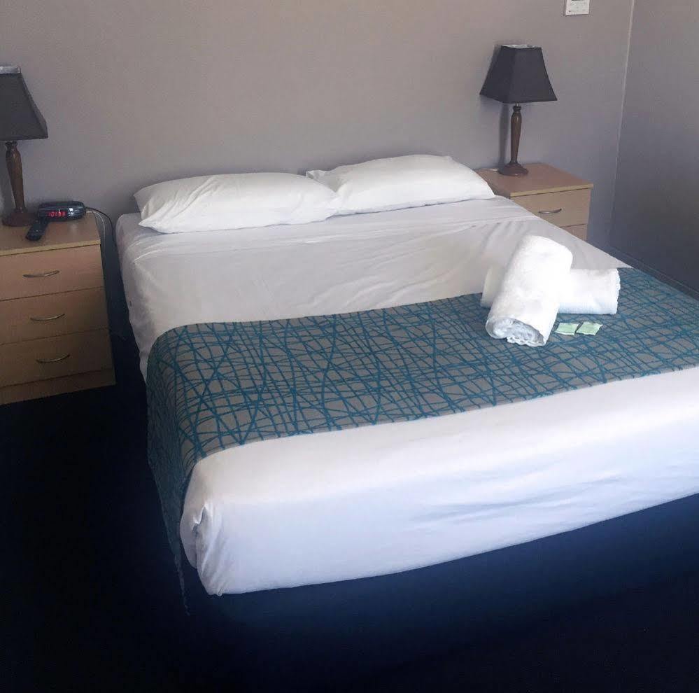 Gateshead Tavern & Motel Mount Hutton Ngoại thất bức ảnh